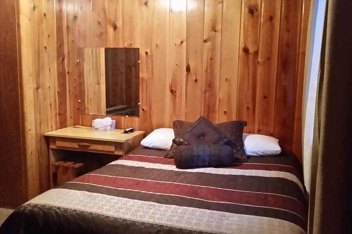 Room 18 of 36