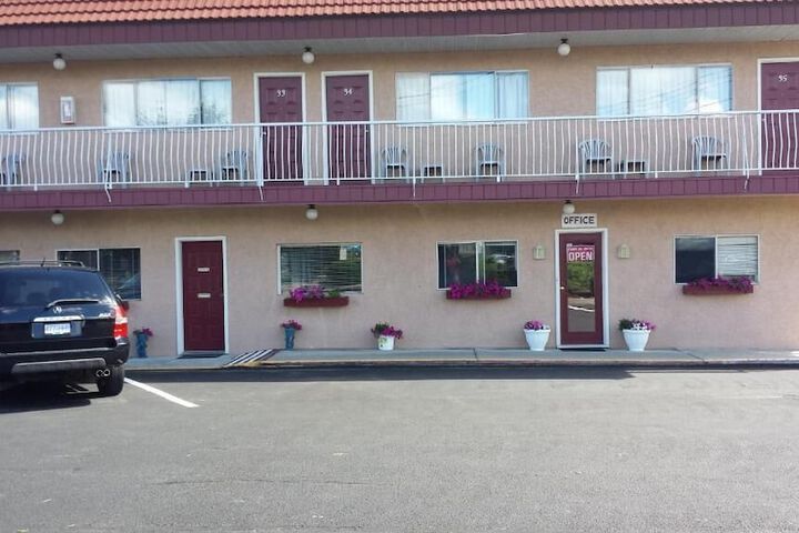 Hotel 99 of 99