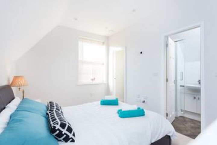 Room 3 of 13