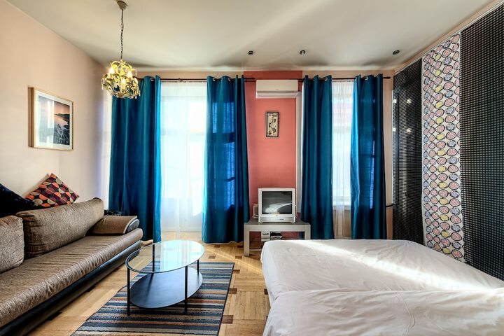 Room 11 of 51