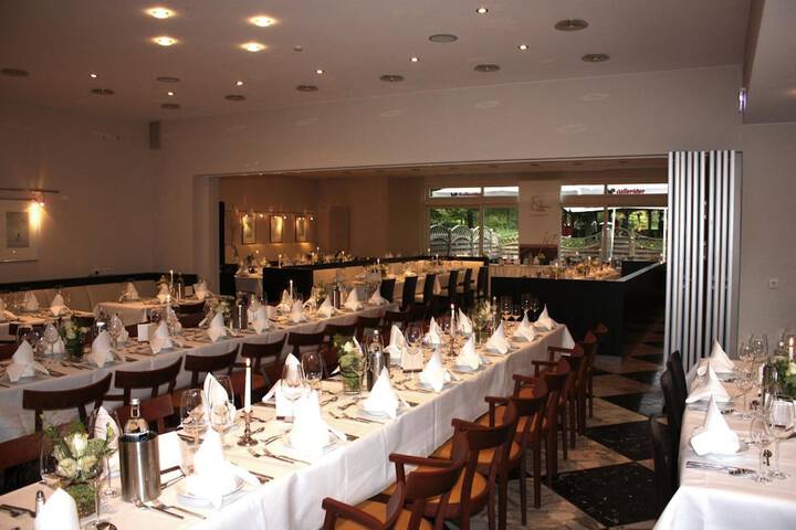 Ballroom/Hall 30 of 47