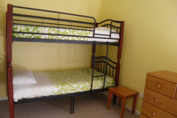 Room 16 of 22