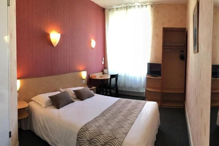 Room 5 of 33