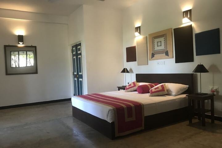 Room 11 of 26
