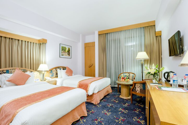 Room 10 of 46