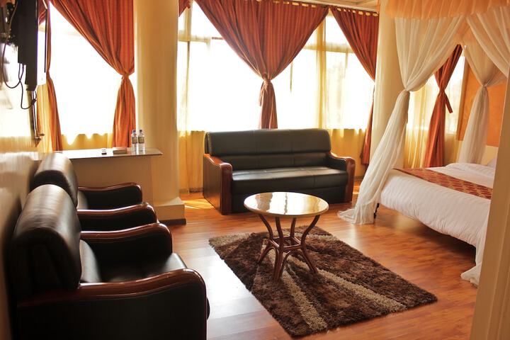 Room 18 of 26