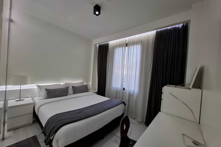 Room 22 of 68