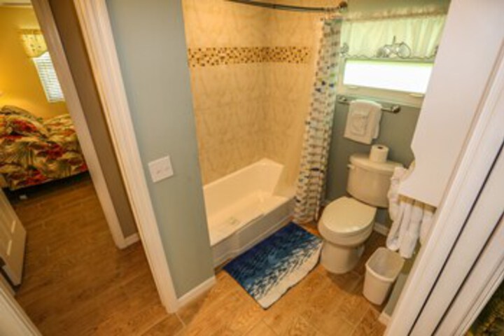 Room 6 of 22
