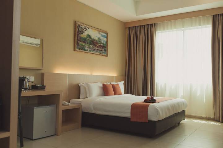 Room 12 of 43
