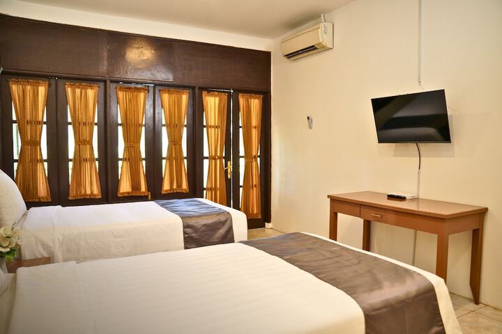 Room 10 of 70