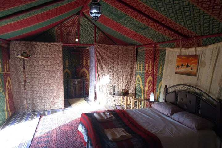 Room 6 of 53