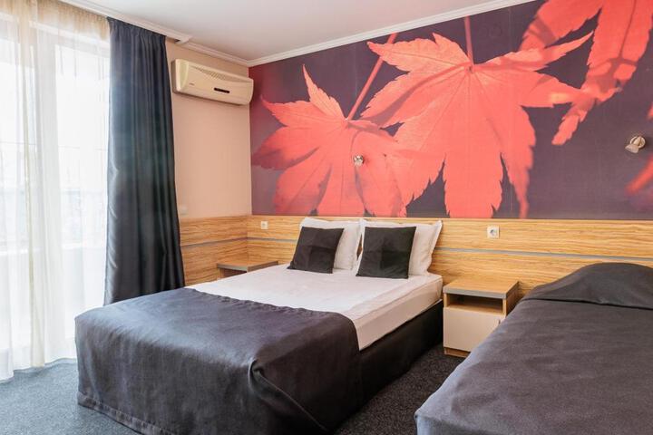 Room 10 of 62