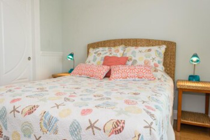 Room 27 of 39