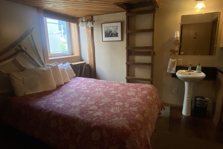 Room 20 of 60
