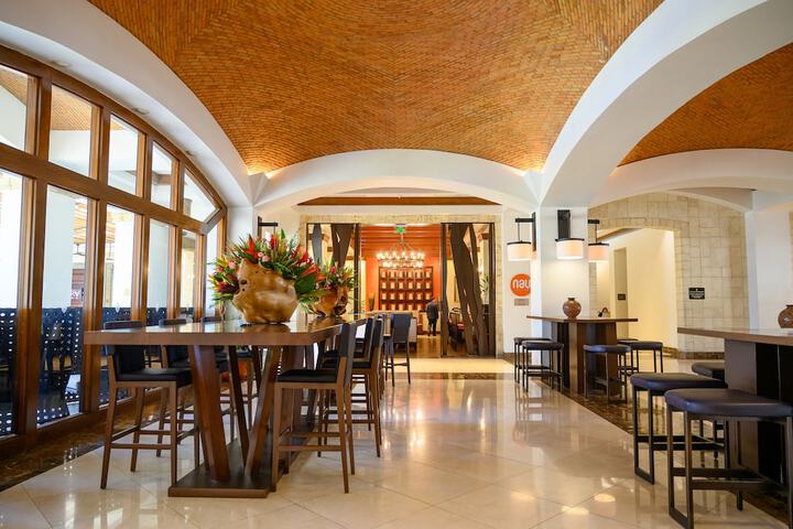 Guest Lobby
