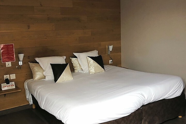 Room 12 of 71