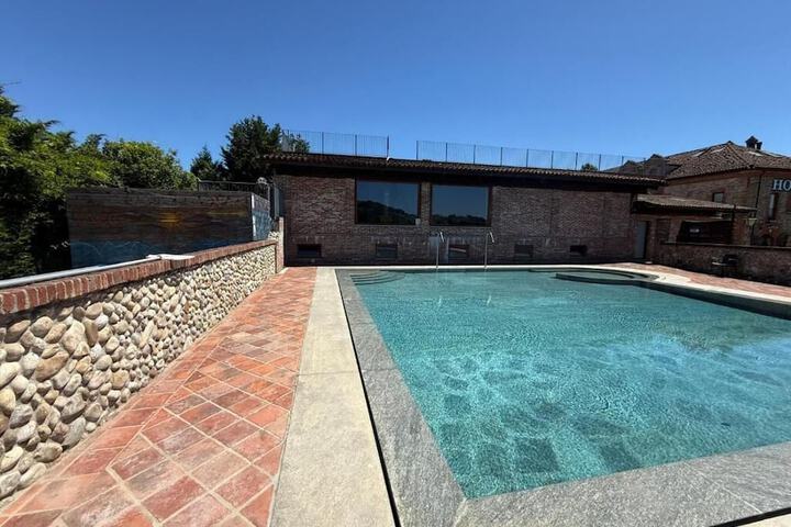 Pool 38 of 52