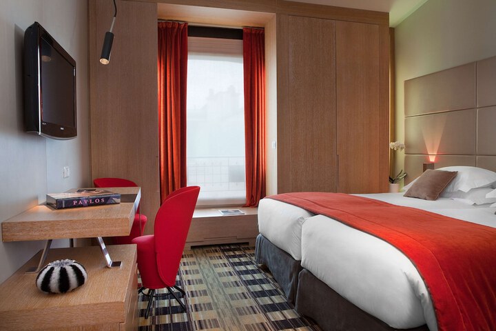 Room 15 of 73