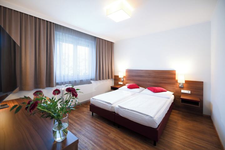 Room 2 of 16