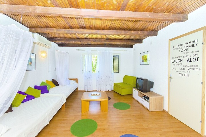 Room 3 of 12