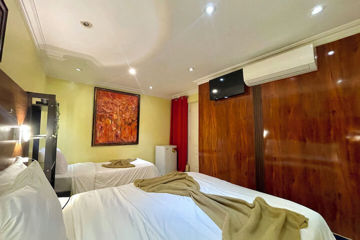 Room 39 of 127