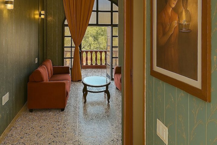 Room 55 of 76