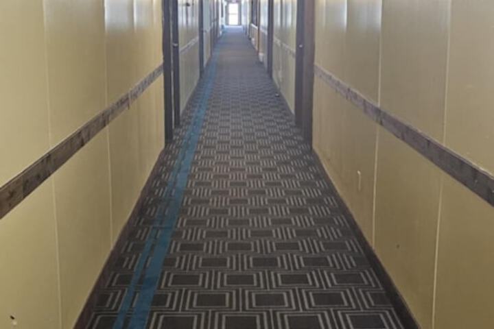 Ballroom/Hall 13 of 17
