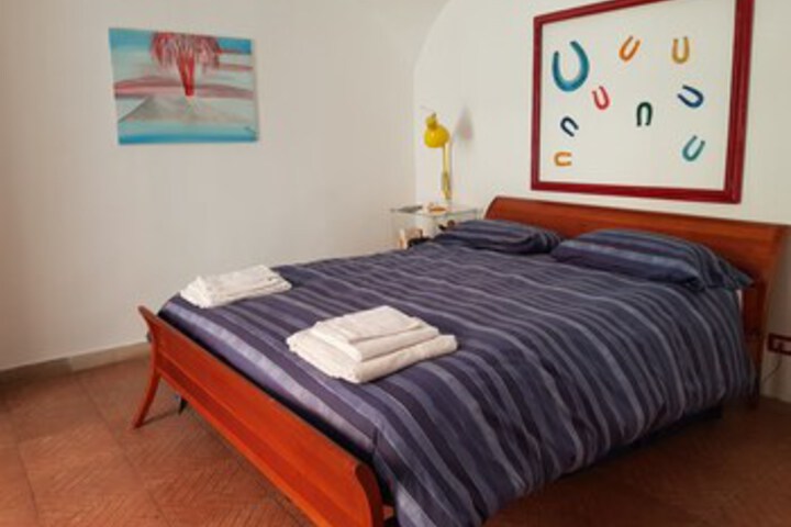 Room 56 of 76