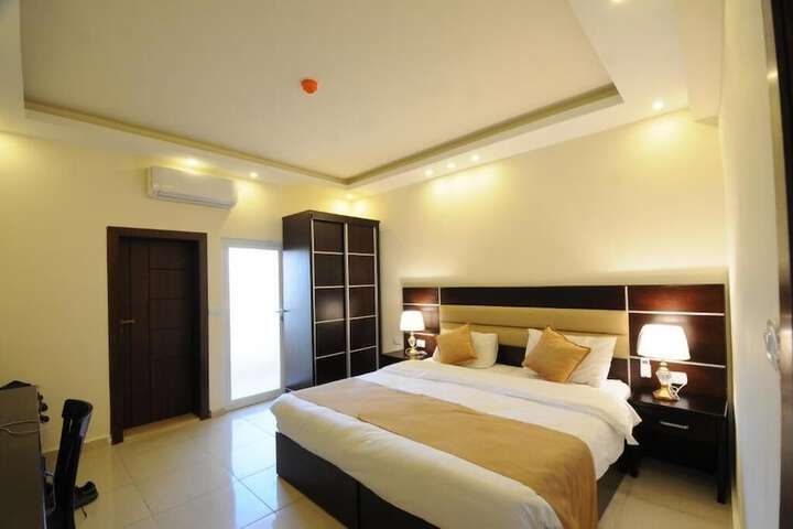 Room 14 of 43