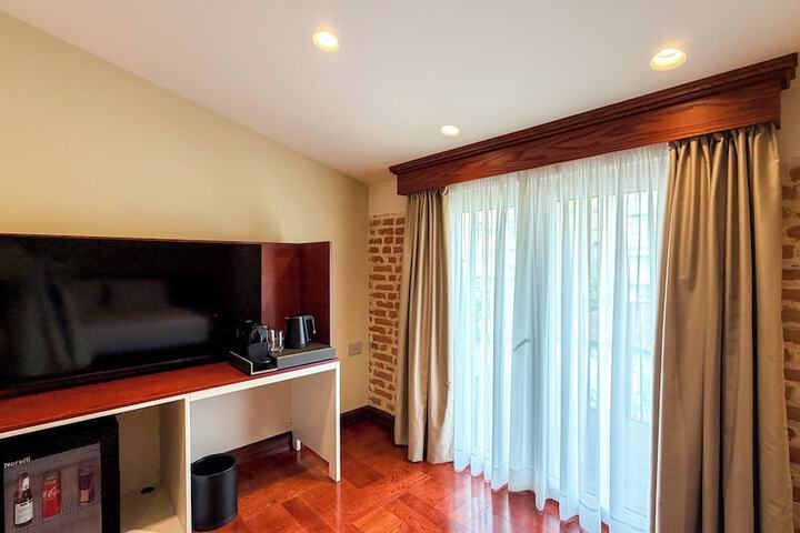 Room 45 of 96