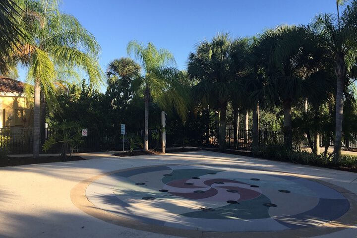 Hotel Exterior 23 of 24