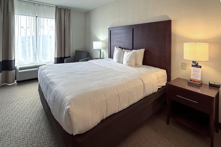 Room 54 of 105