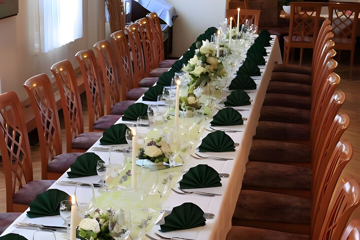 Dining 56 of 72