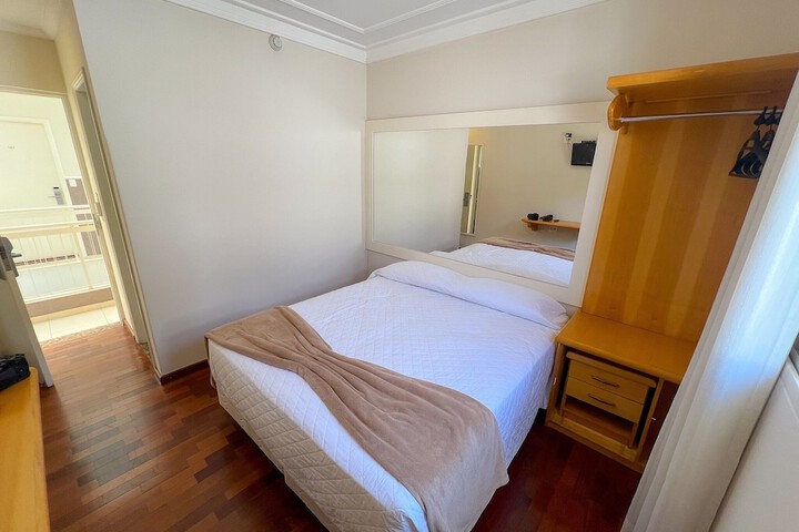 Room 10 of 69