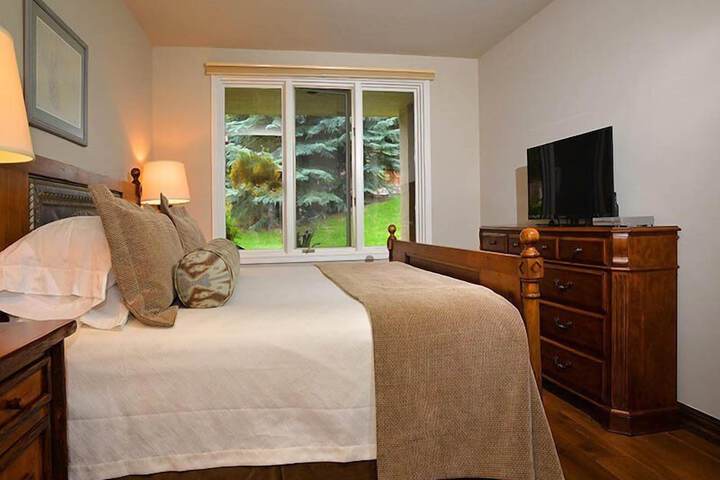 Room 1 of 20