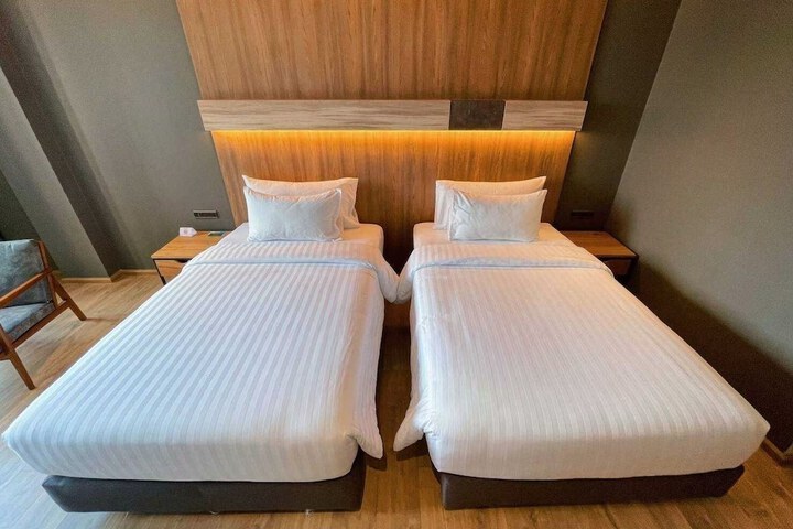 Room 15 of 56