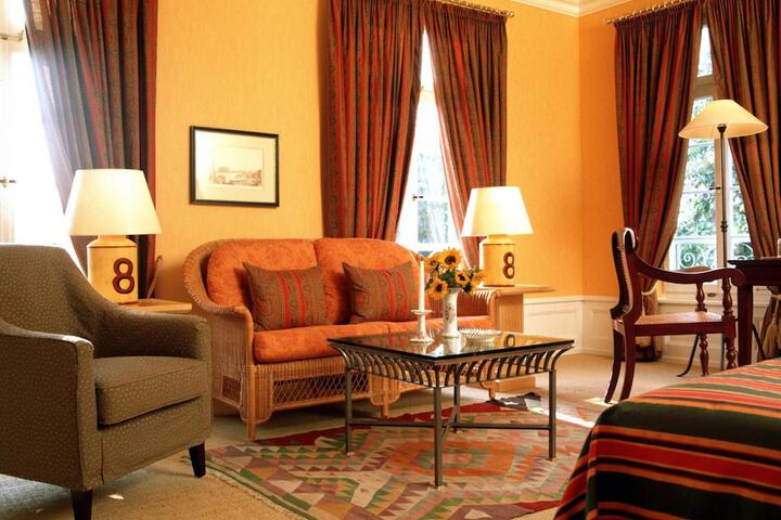 Room 21 of 37