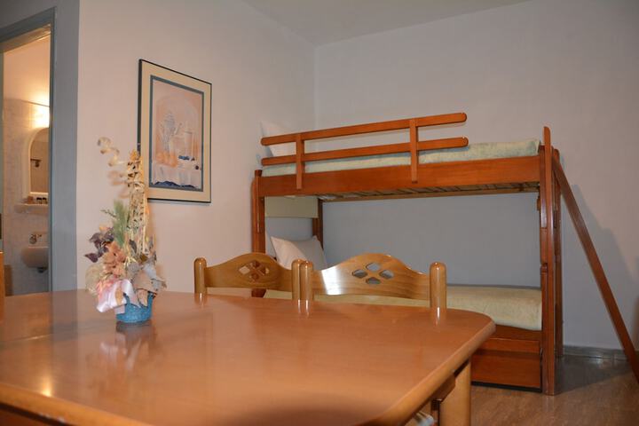 Room 21 of 47