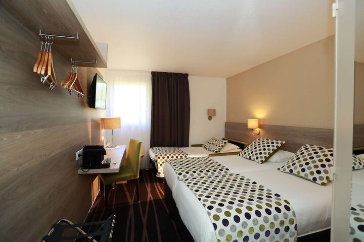 Room 19 of 50