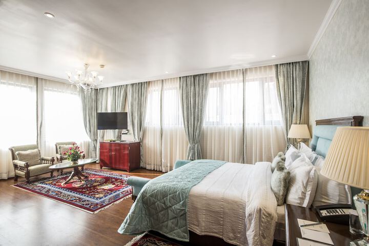 Room 8 of 45