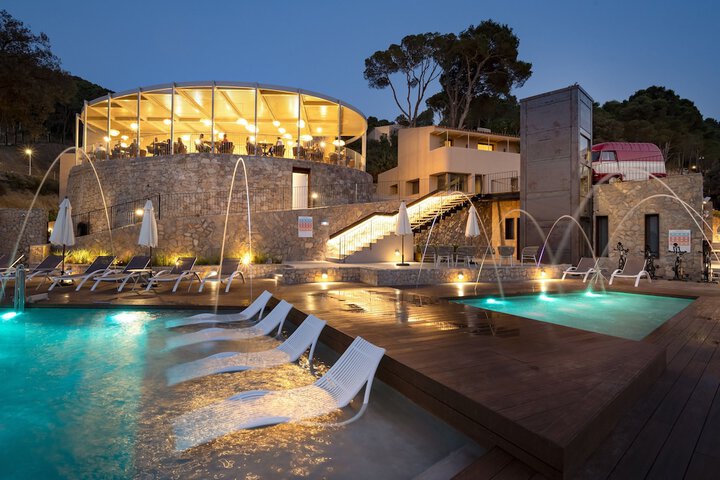 Pool 37 of 54