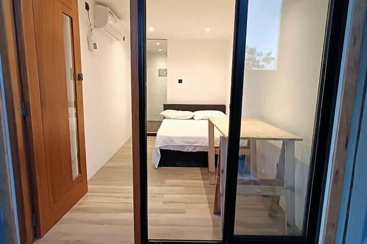 Room 4 of 21