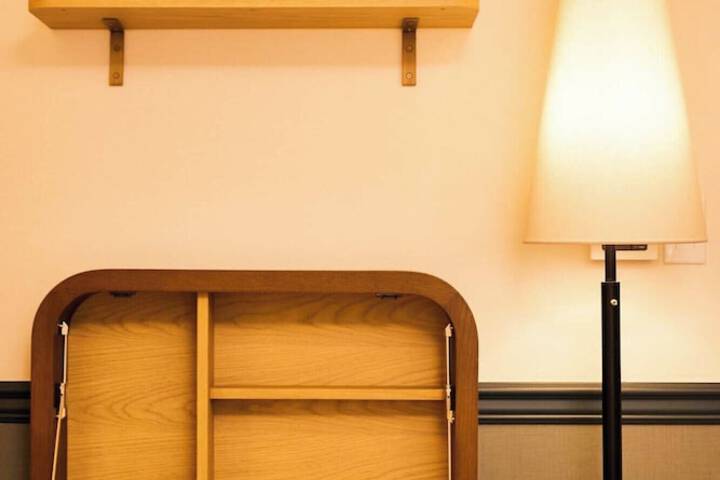 Room 42 of 132