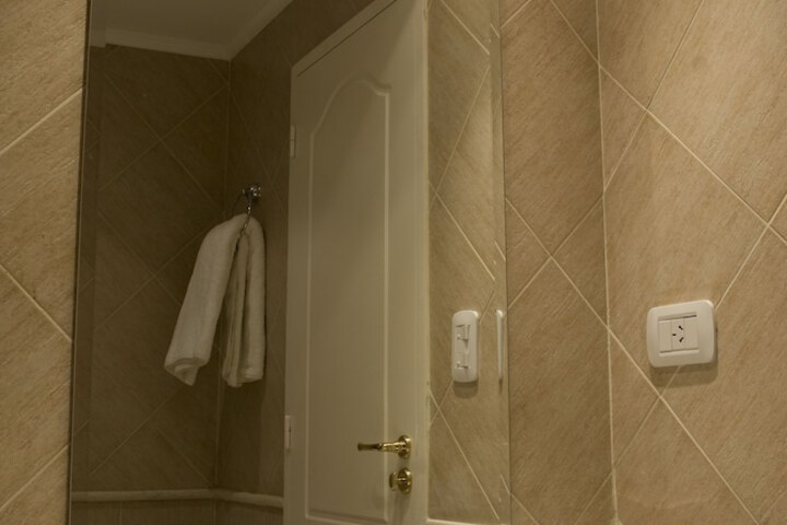 Room 18 of 26
