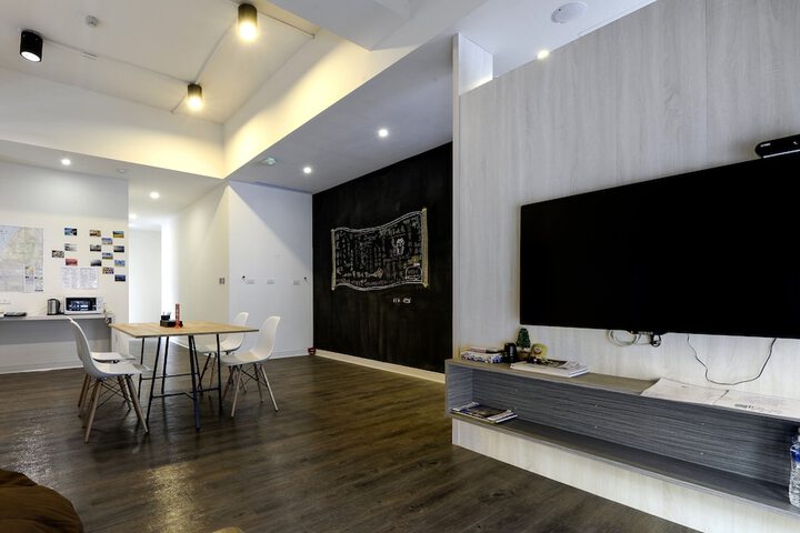 Room 12 of 44