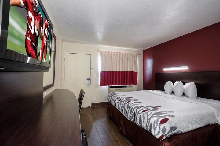 Room 43 of 48