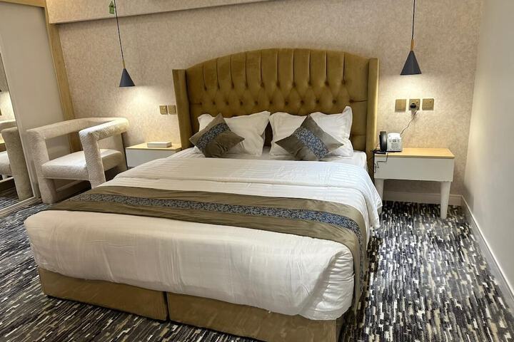 Room 3 of 23