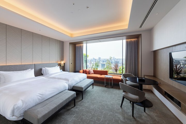 Room 43 of 98