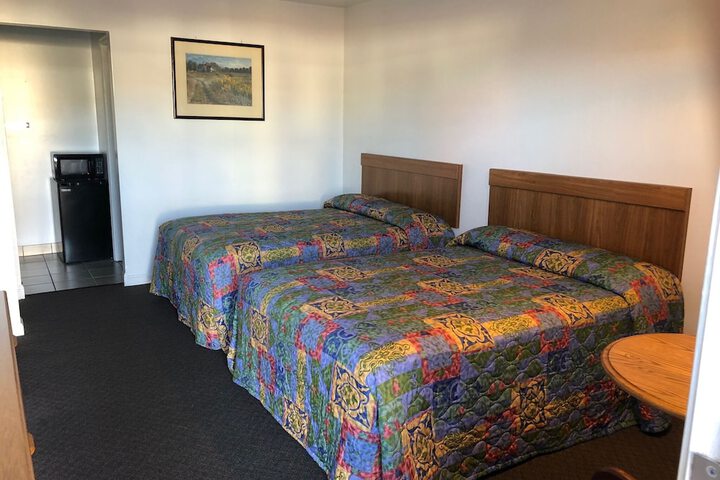 Room 4 of 17