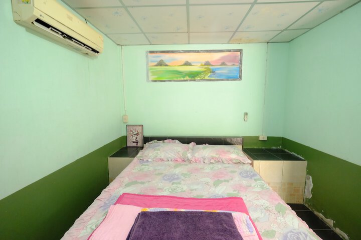 Room 12 of 31
